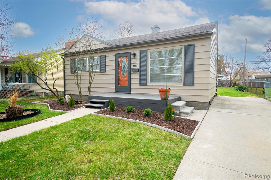 5948 DUDLEY Street, Taylor, MI 48180 — Photo 5