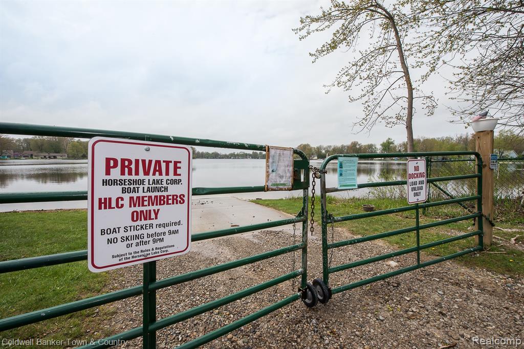 333 FAIRMOUNT Street, Whitmore Lake, MI 48189 — Photo 35