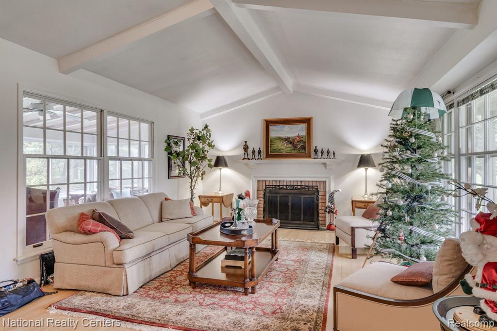 6450 Gilbert Lake Road, Bloomfield Hills, MI 48301 — Photo 7