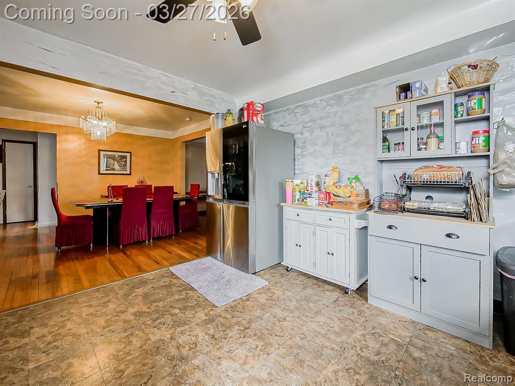 115 W Elza Avenue, Hazel Park, MI 48030 — Photo 6
