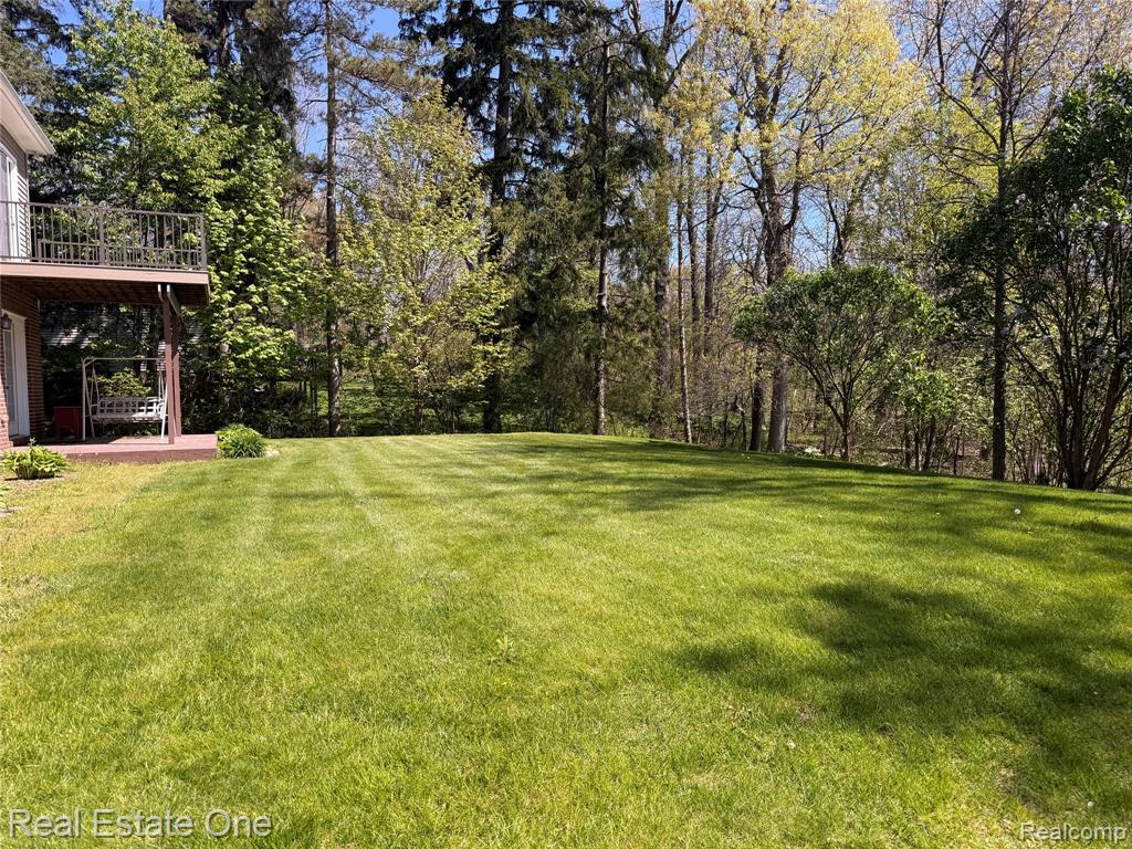 1374 Blue Heron Drive, Highland, MI — Photo 21