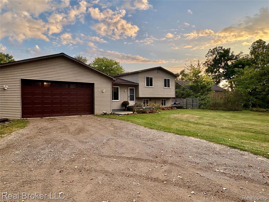 3725 Bronson Lake Road, Lapeer, MI 48446 — Photo 22