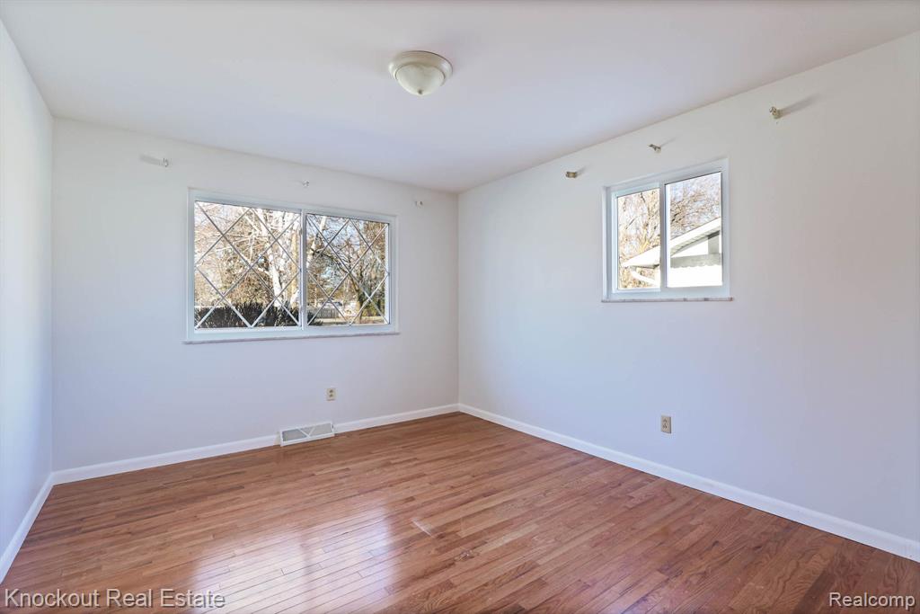 409 FRANCONIAN Drive E, Frankenmuth, MI 48734 — Photo 22