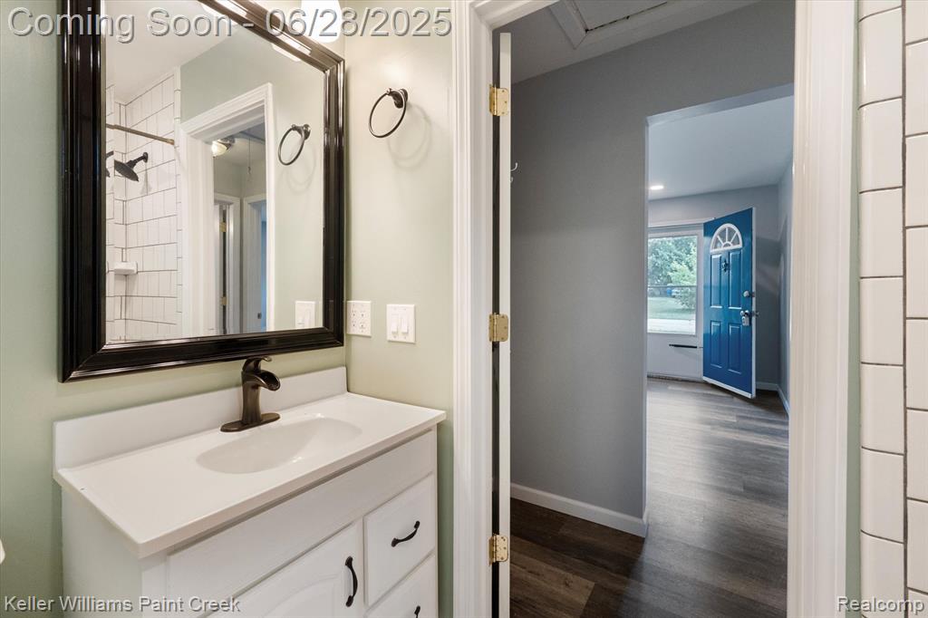 7447 Crissman Street, Utica, MI 48317 — Photo 19
