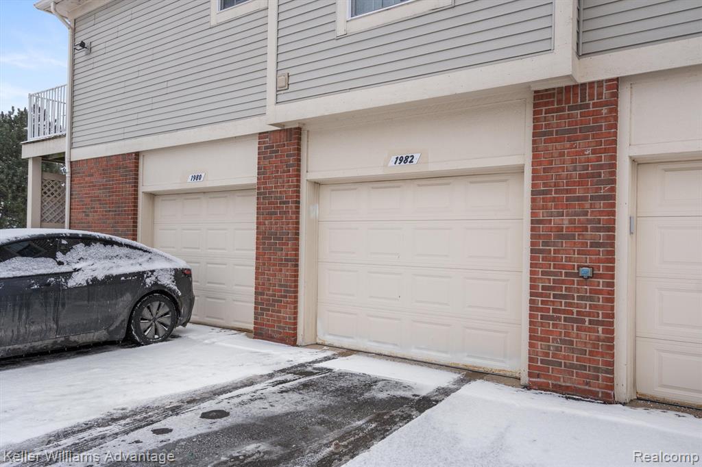 1982 Flagstone Circle, Rochester, MI 48307 — Photo 25