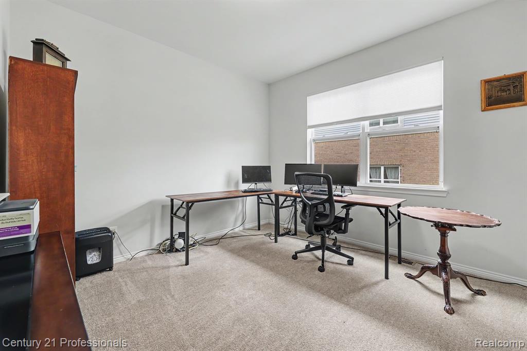 49455 Messara Drive, Macomb, MI 48042 — Photo 33