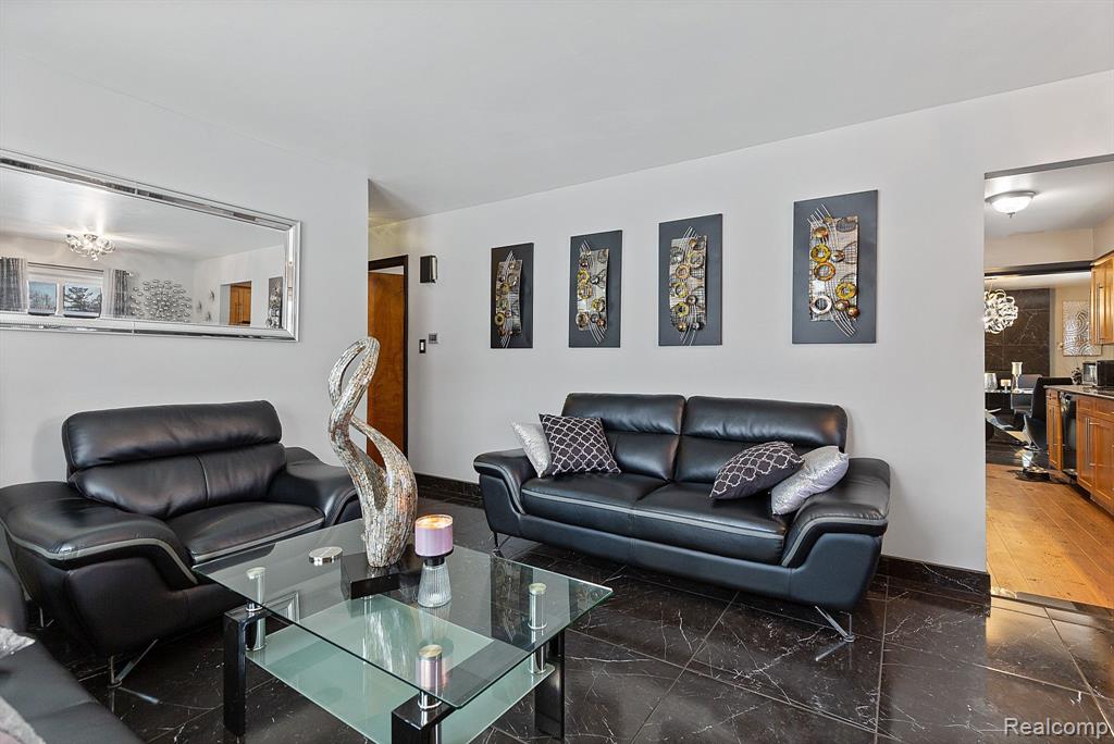 4993 ENGLEMAN Avenue, Warren, MI 48091 — Photo 3