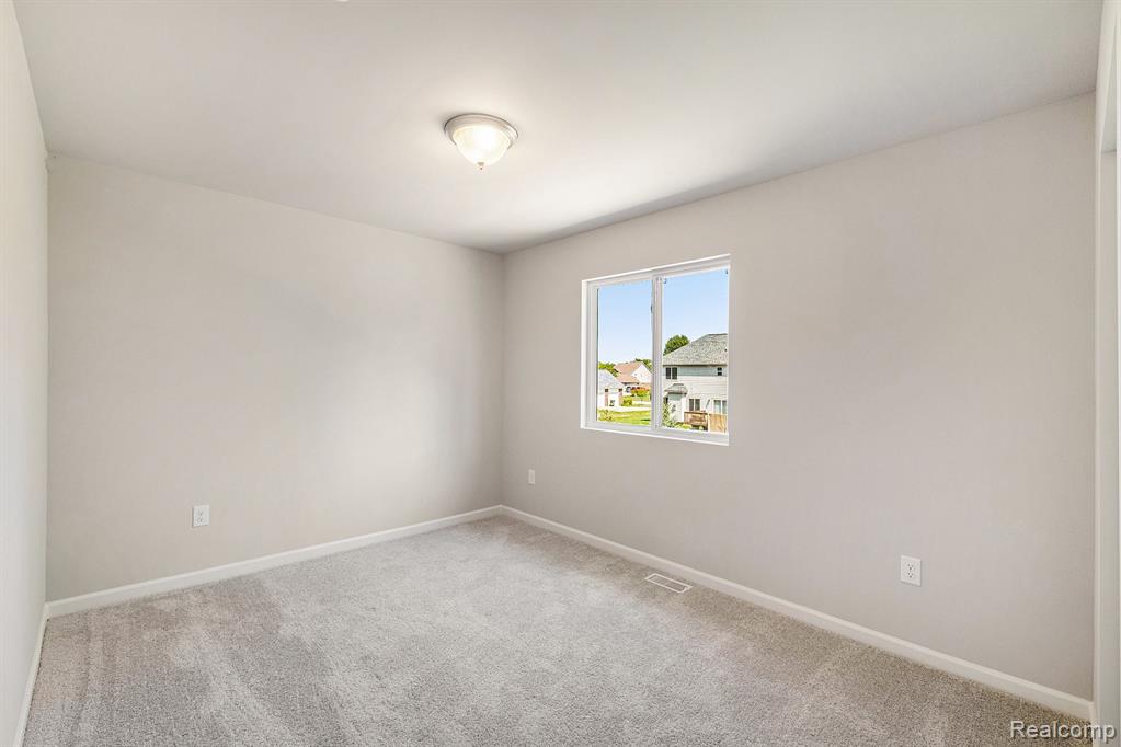 7121 Primrose Lane, Grand Blanc, MI 48439 — Photo 14