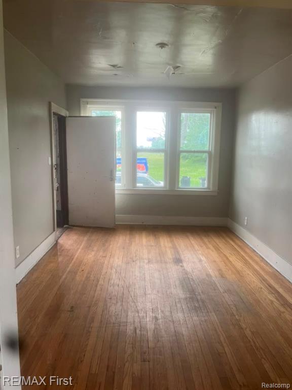 6400 Seminole Street, Detroit, MI 48213 — Photo 8