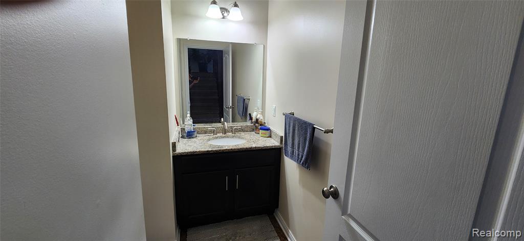 42849 Saint James Court, Sterling Heights, MI 48314 — Photo 8