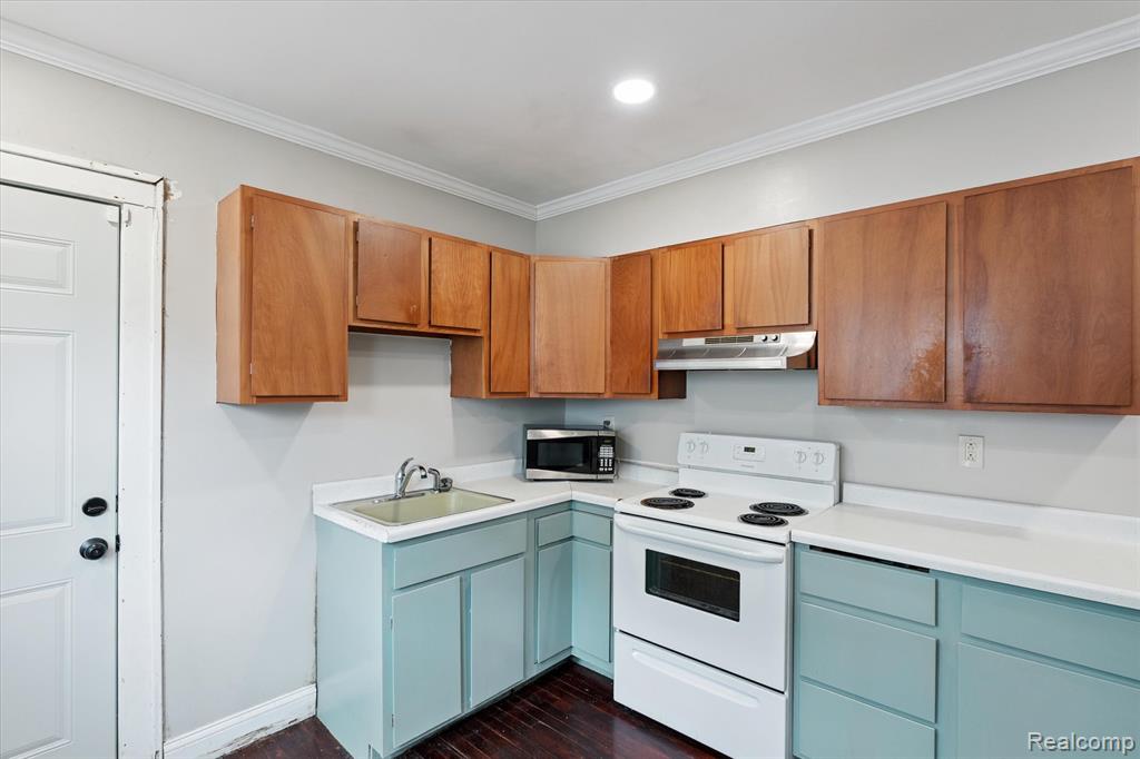 718 N Chevrolet Avenue, Flint, MI 48504 — Photo 10
