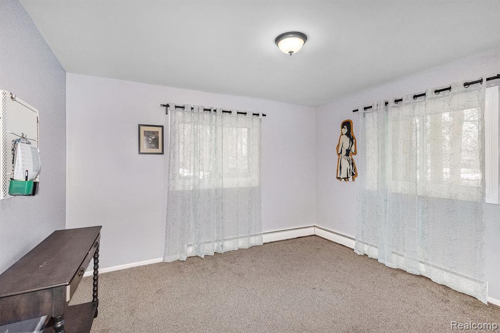4354 CARRIE Street, Burton, MI 48509 — Photo 15