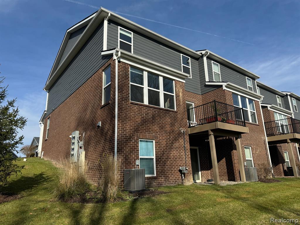 43595 CHANCELLOR Lane, Novi, MI — Photo 48
