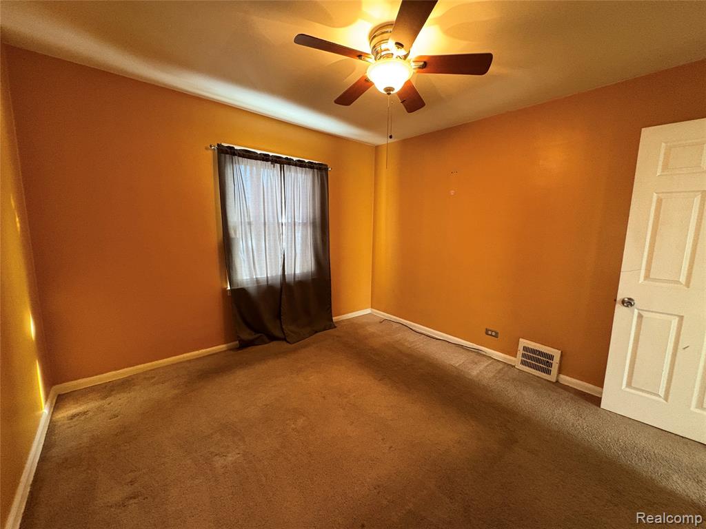 4216 Syracuse Street, Dearborn Heights, MI 48125 — Photo 16