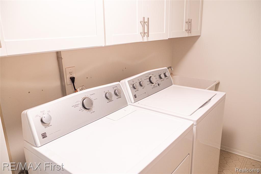 17865 University Park Drive, Livonia, MI 48152 — Photo 34