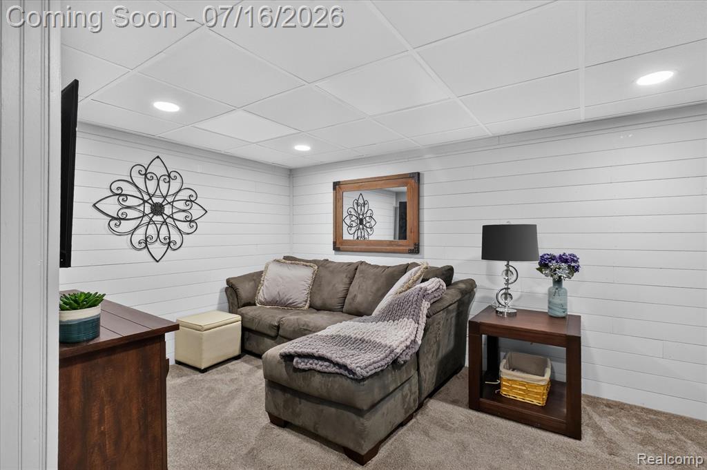 845 Abbey Lane, Milford, MI 48381 — Photo 39