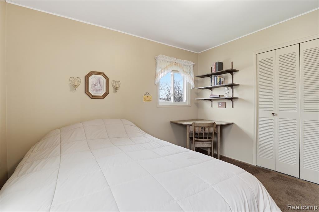 5221 Worchester Drive, Swartz Creek, MI 48473 — Photo 13