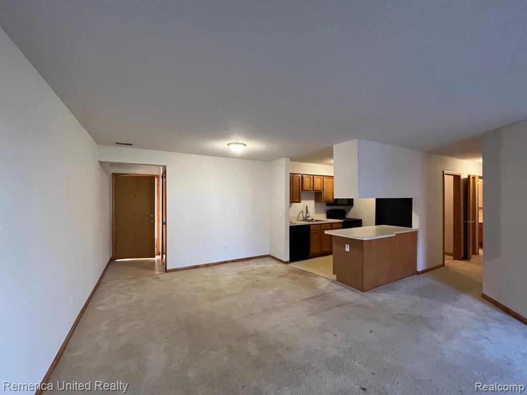 46046 PURPLE SAGE Court, 2, Van Buren, MI 48111 — Photo 6