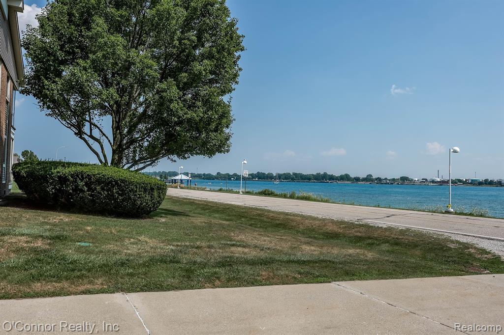 1660 River Road, 38, Marysville, MI 48040 — Photo 26