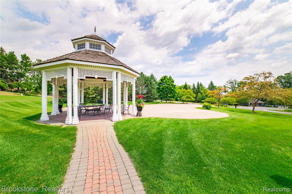 5292 Brookemonte Circle, Rochester, MI 48306 — Photo 54