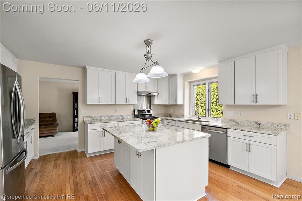 4708 Holland Drive, Troy, MI 48085 — Photo 32