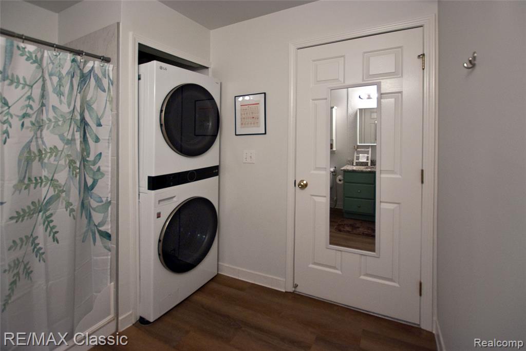 1155 S Lake Drive, 57, Novi, MI 48377 — Photo 13