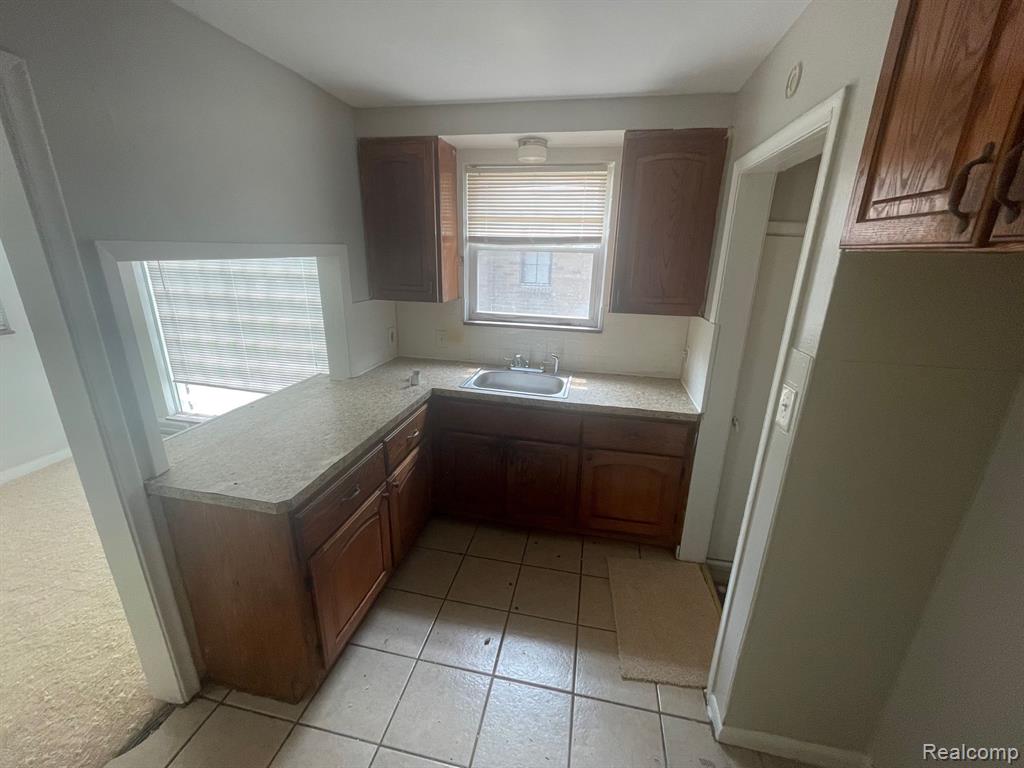 5591 BUCKINGHAM Avenue, Detroit, MI 48224 — Photo 4