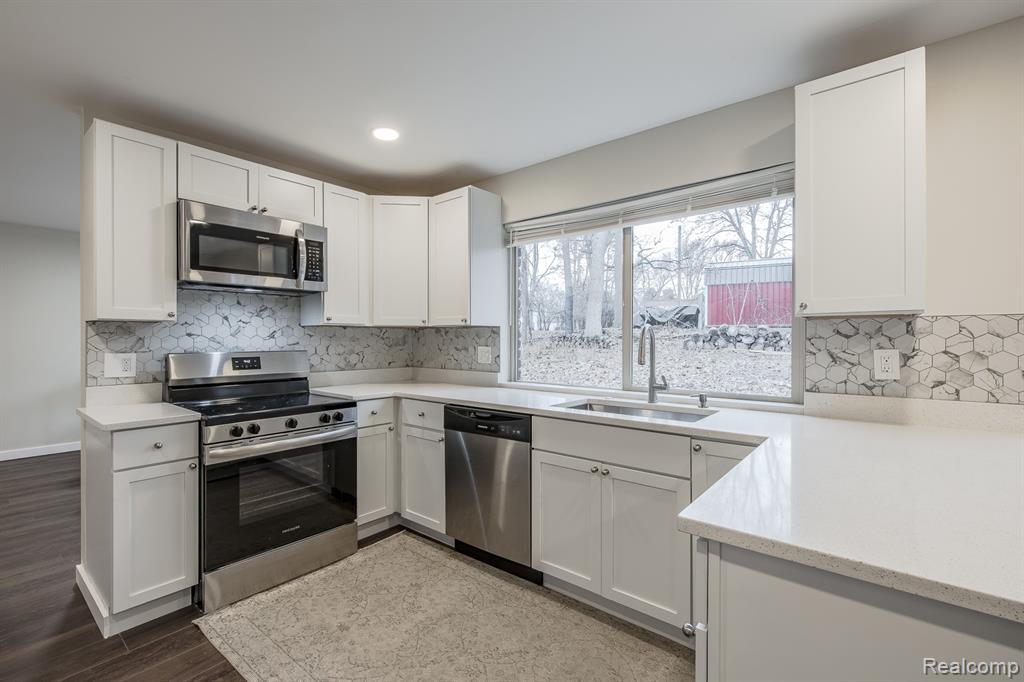 775 Basswood Drive, Rochester Hills, MI 48309 — Photo 10