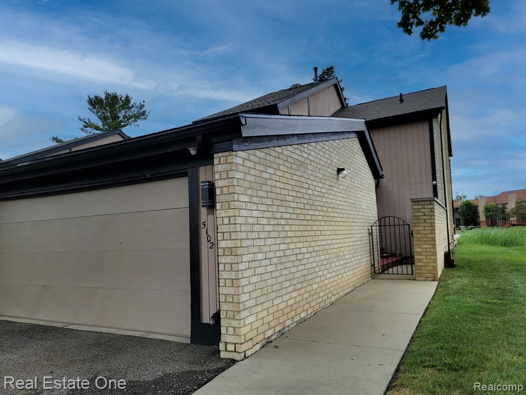 5102 ROCK Run, West Bloomfield, MI — Photo 19