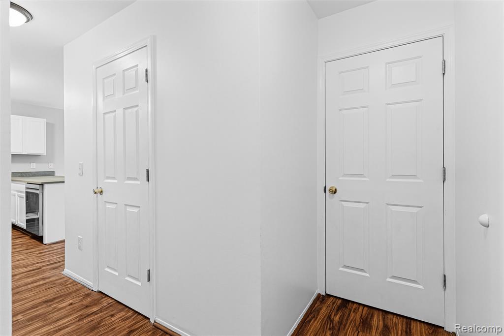 253 Stonegate W, Pontiac, MI 48341 — Photo 18