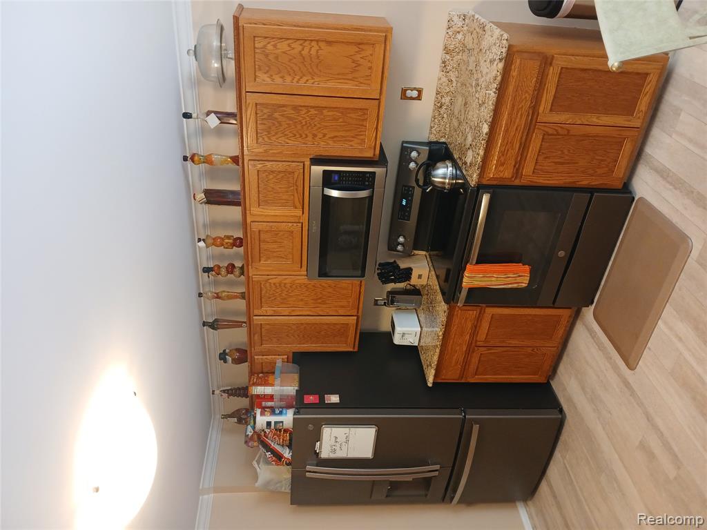 8086 Pickering Pl Place, Westland, MI — Photo 28