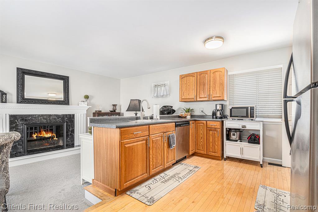 39805 Hillary Drive, Canton, MI 48187 — Photo 7