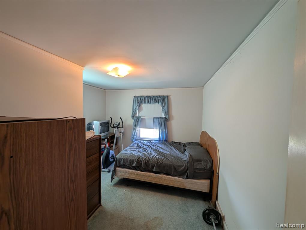 9864 E OUTER Drive, Detroit, MI 48224 — Photo 18