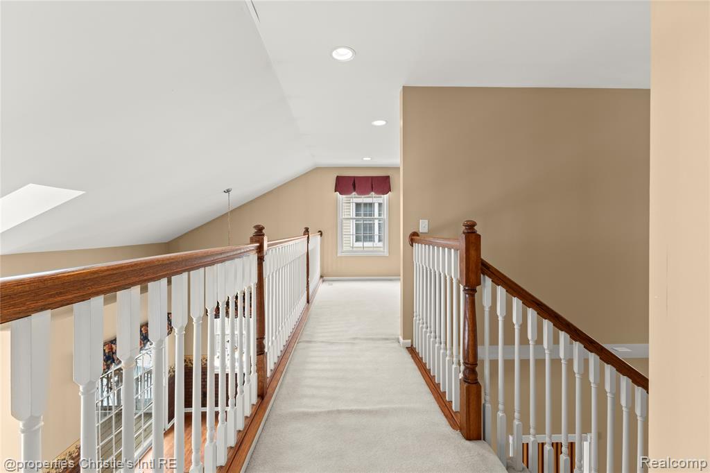 6166 Natures Cove, Grand Blanc, MI 48439 — Photo 23