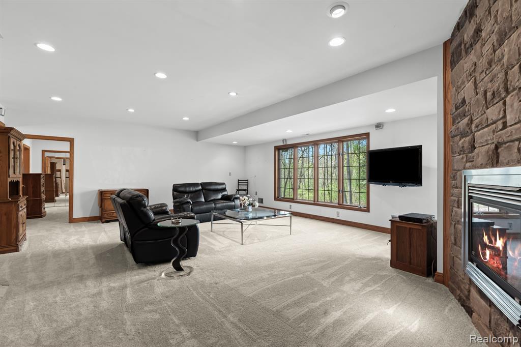 9997 APPLEGATE Lane, Brighton, MI 48114 — Photo 19