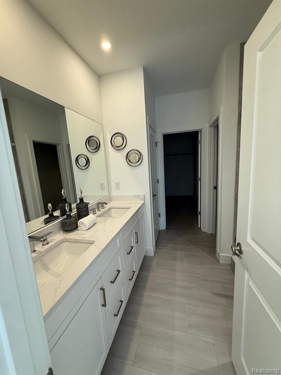 5342 Trail Vista Drive, West Bloomfield, MI 48323 — Photo 10