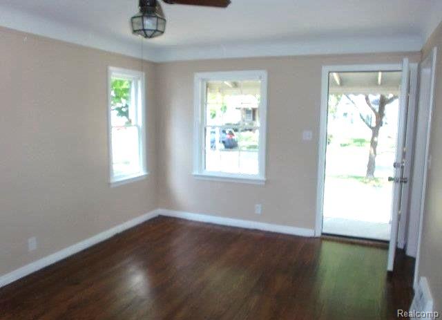19724 ELKHART Street, Harper Woods, MI 48225 — Photo 6