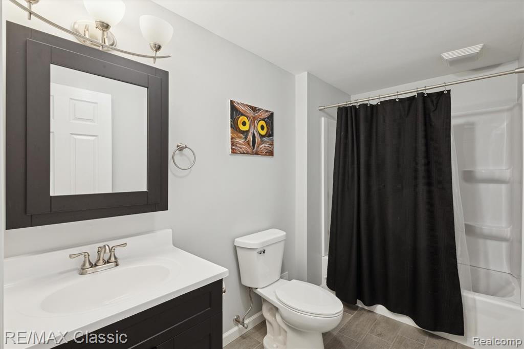 5594 Harper Road, Holt, MI 48842 — Photo 18
