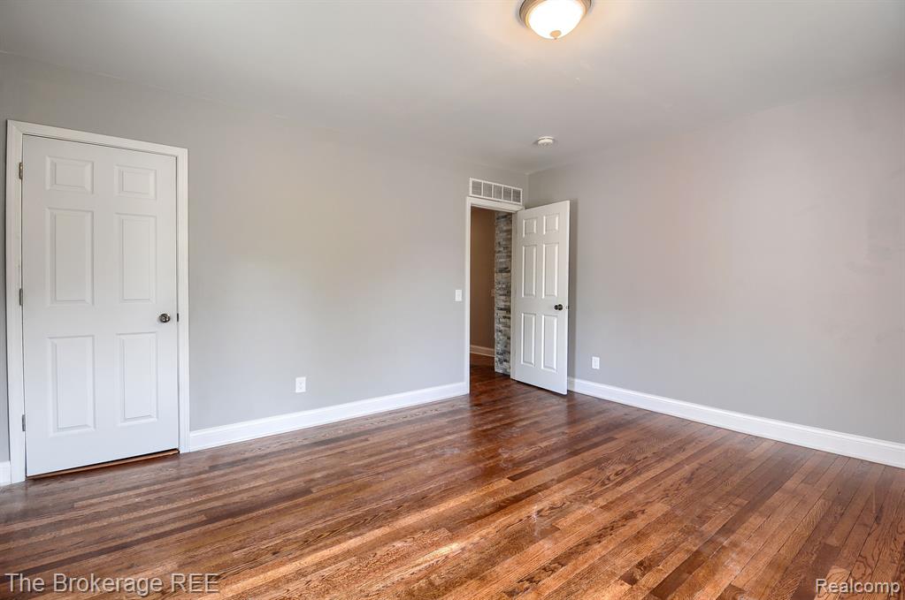 11 1ST Street, Oxford, MI 48371 — Photo 37