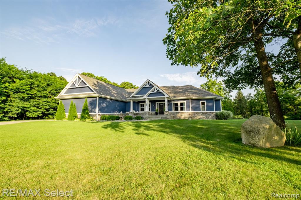 9388 MCMULLEN Circle, Fenton, MI 48430 — Photo 69