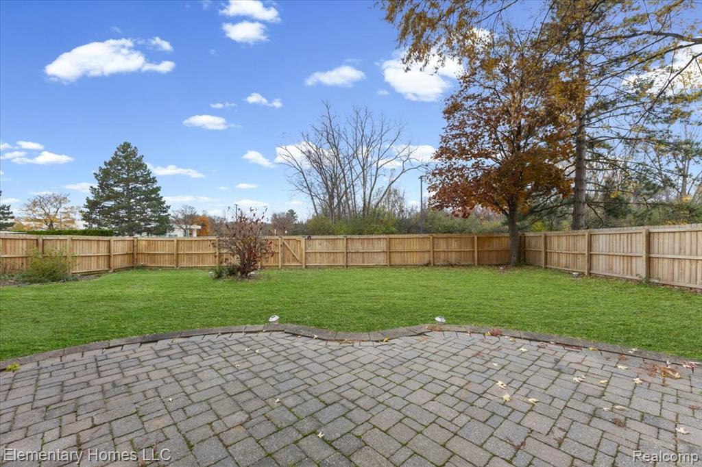 4879 Stoddard Drive, Troy, MI 48085 — Photo 3
