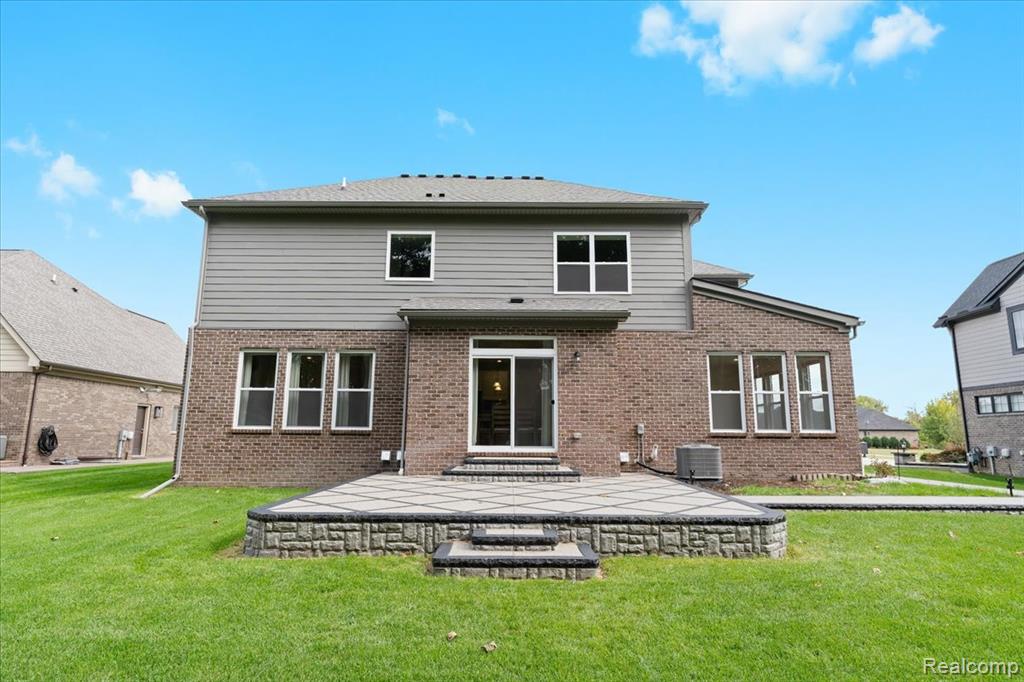 48255 Amber Lane Drive, Shelby Twp, MI 48315 — Photo 41