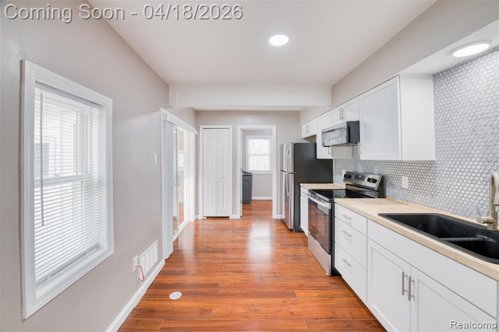 2514 Barton Street, Commerce Twp, MI 48382 — Photo 19