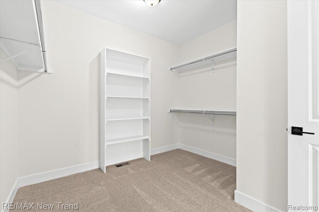 7833 Trailside Court, West Bloomfield, MI 48323 — Photo 23