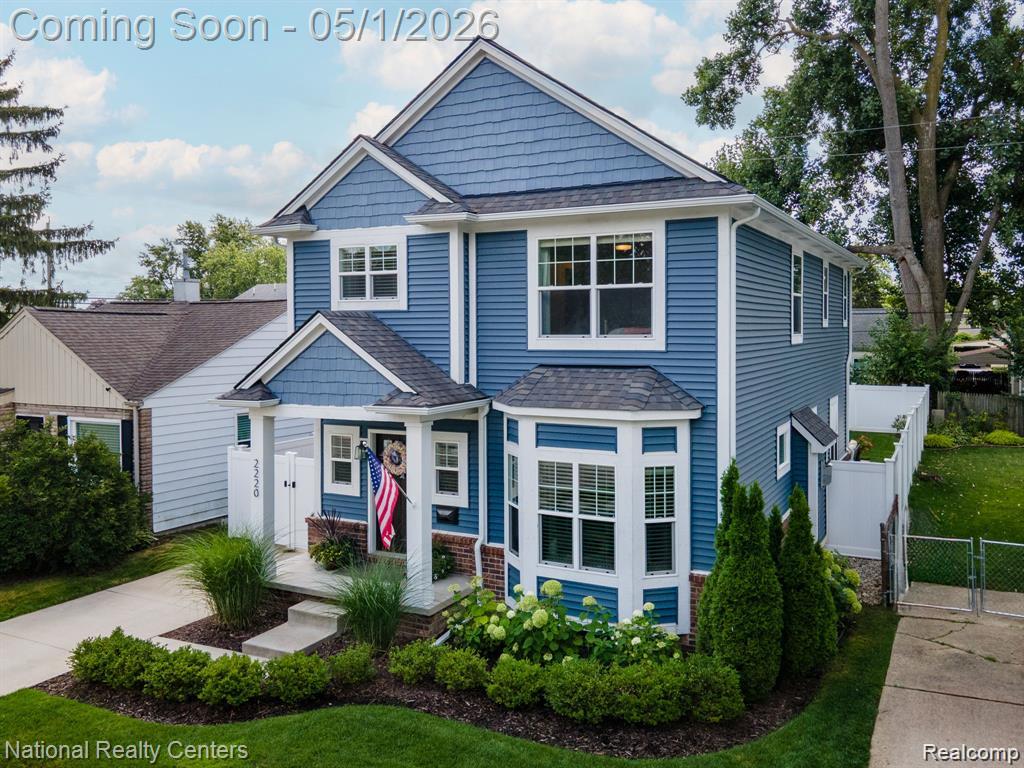 2220 Barrett Avenue, Royal Oak, MI 48067