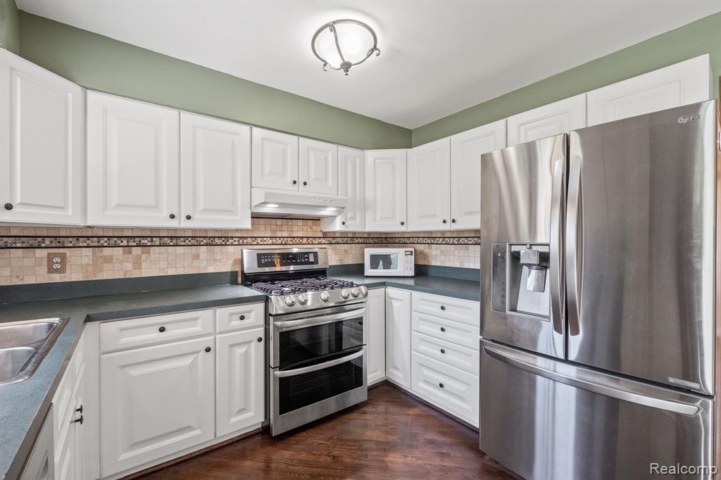 749 Mariday Street, Lake Orion, MI 48362 — Photo 7