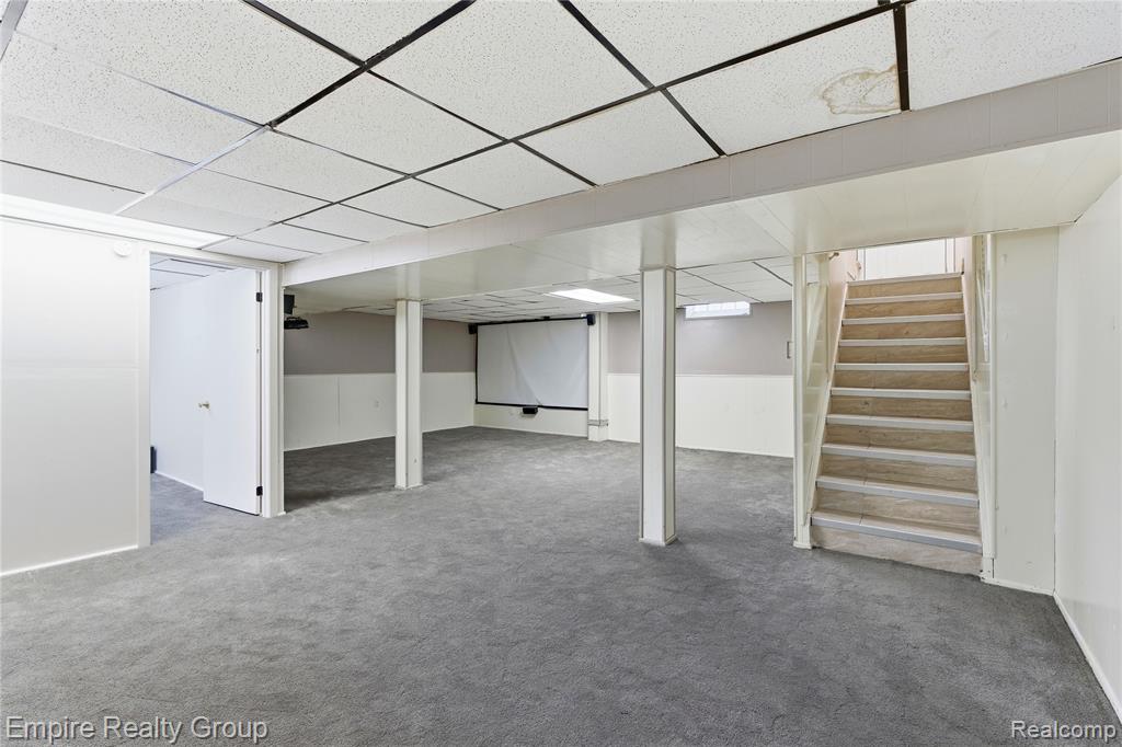 6545 Robindale Avenue, Dearborn Heights, MI 48127 — Photo 16