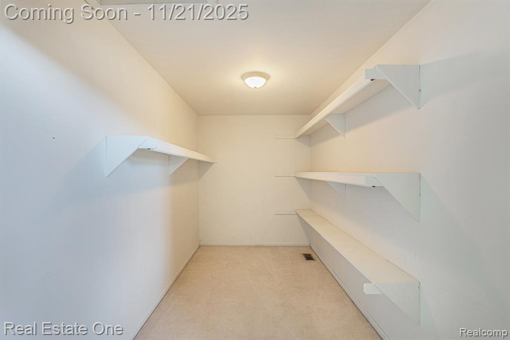 48082 Prestwyck Drive, Macomb, MI 48044 — Photo 21