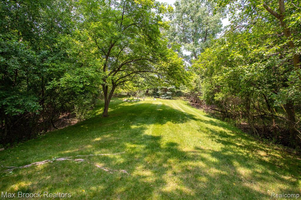 6524 Pleasant Lake Court, West Bloomfield, MI — Photo 71