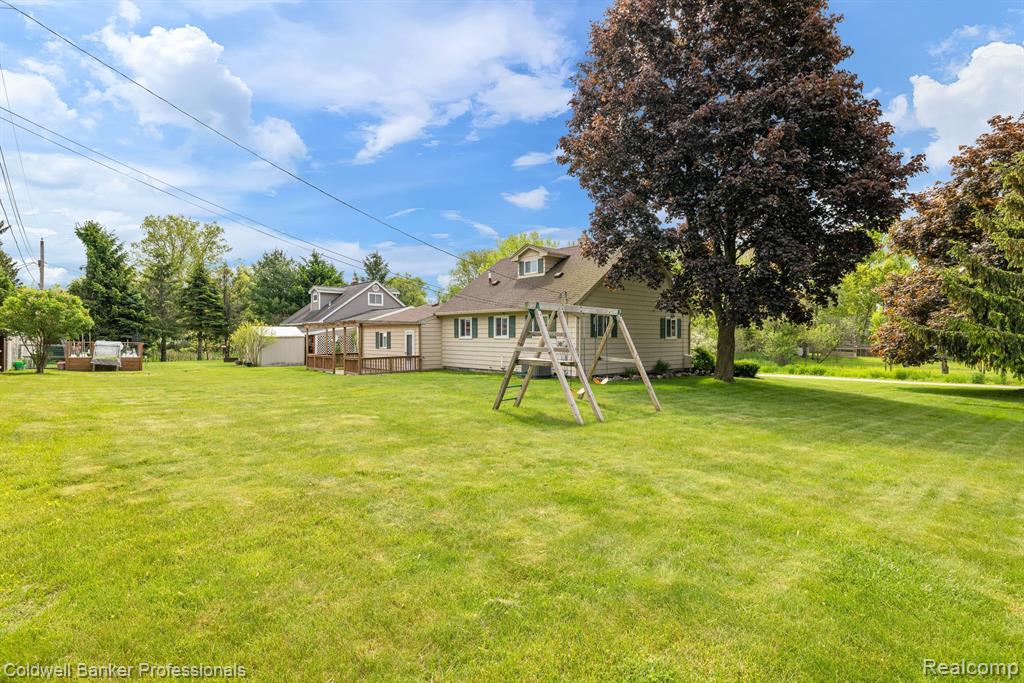 4738 GOODALE Avenue, Clarkston, MI 48348 — Photo 32
